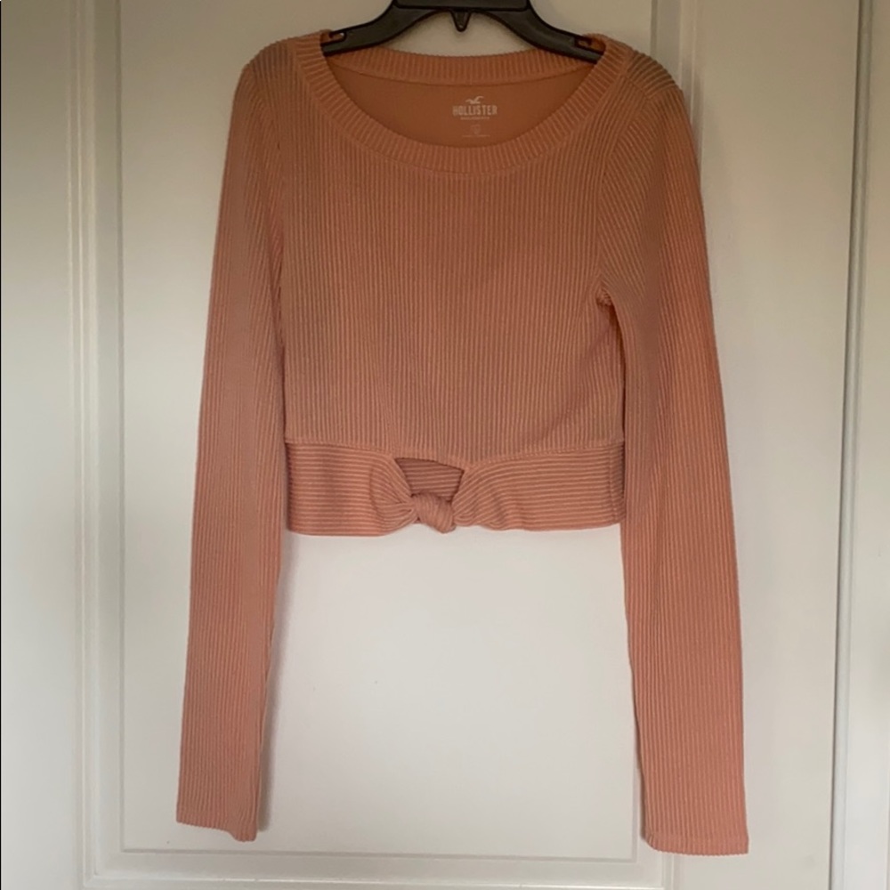 pink cropped shirt